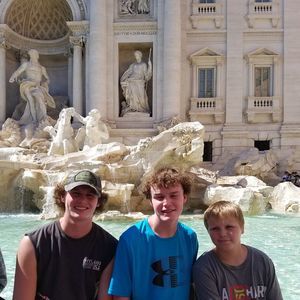 Meet your Posher, Dennis